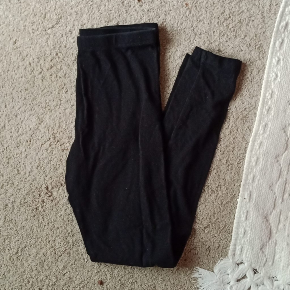 Black leggings